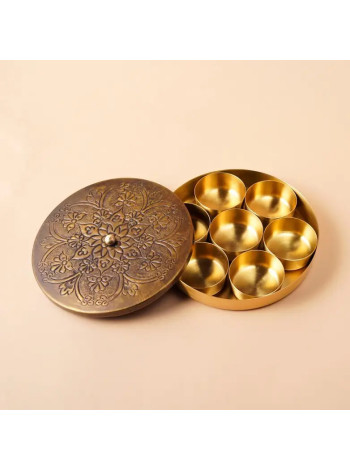 Антикварный латунный бокс для приправ Isha Life: изысканный винтаж для вашей кухни