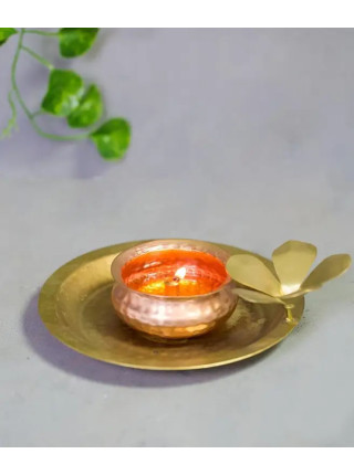 Лампа латунная с цветами, Иша Лайф; Hammered Flower Lamp, Isha Life