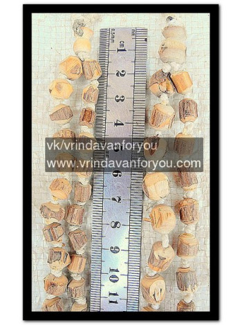 Четки Туласи 22, L=50 см (на фото слева) / Beads Tulasi 22, L = 50 cm (pictured left)
